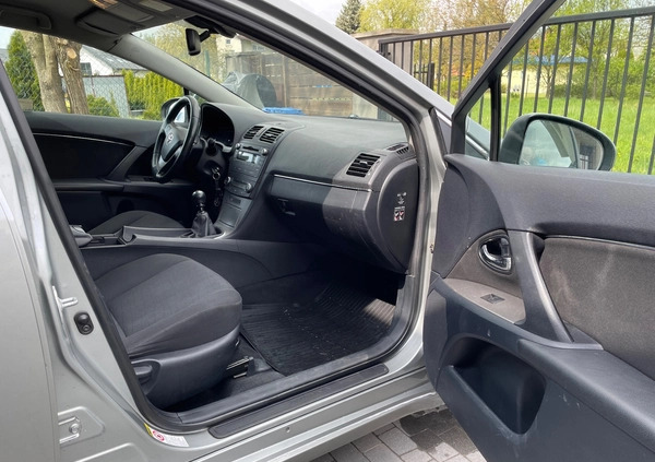 Toyota Avensis cena 23900 przebieg: 239000, rok produkcji 2009 z Izbica Kujawska małe 29